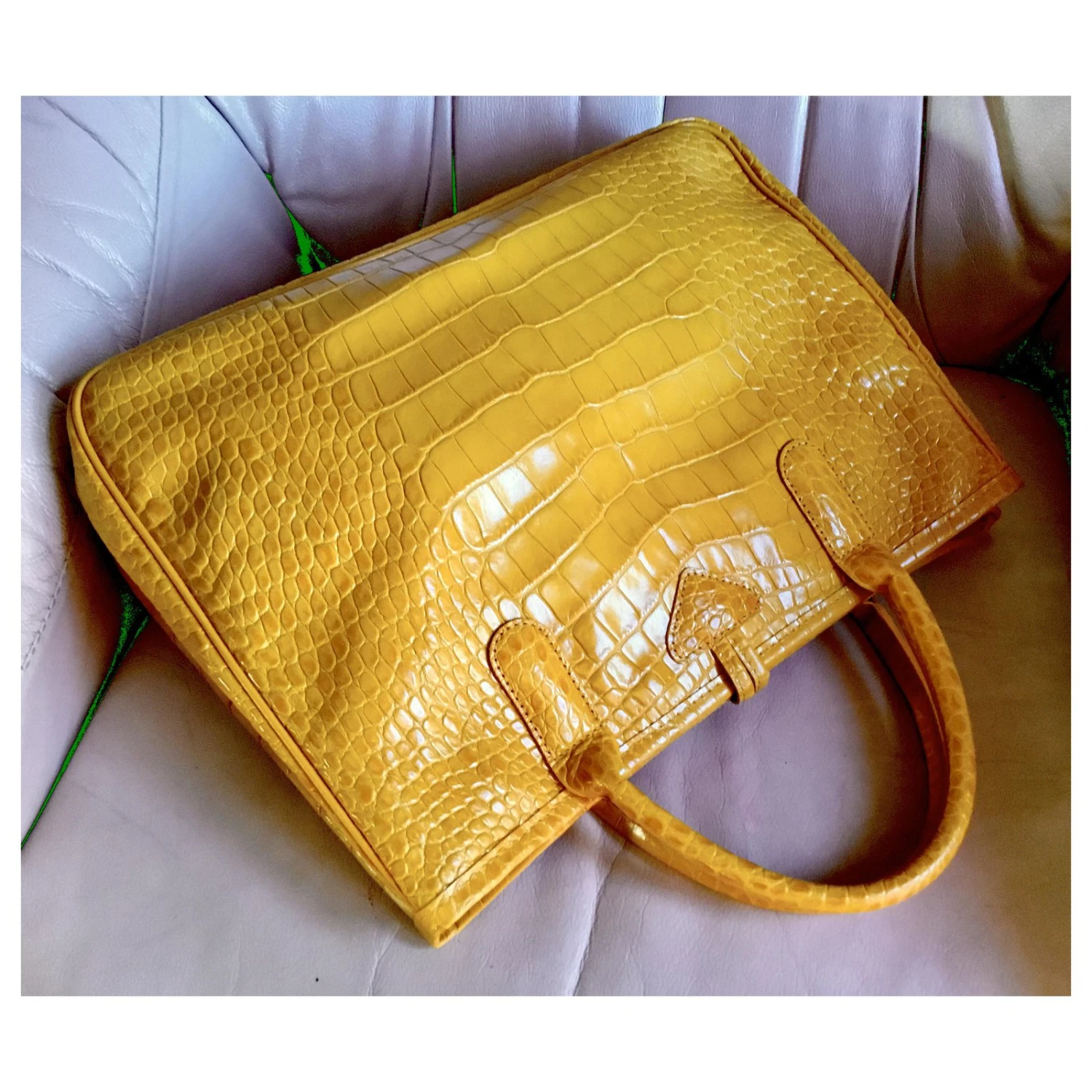 Longchamp SAC JAUNE ROSEAU EN CUIR DE VEAU FRAPPÉ CROCO 5 Longchamp SAC JAUNE ROSEAU EN CUIR DE VEAU FRAPPÉ CROCO – Image 3