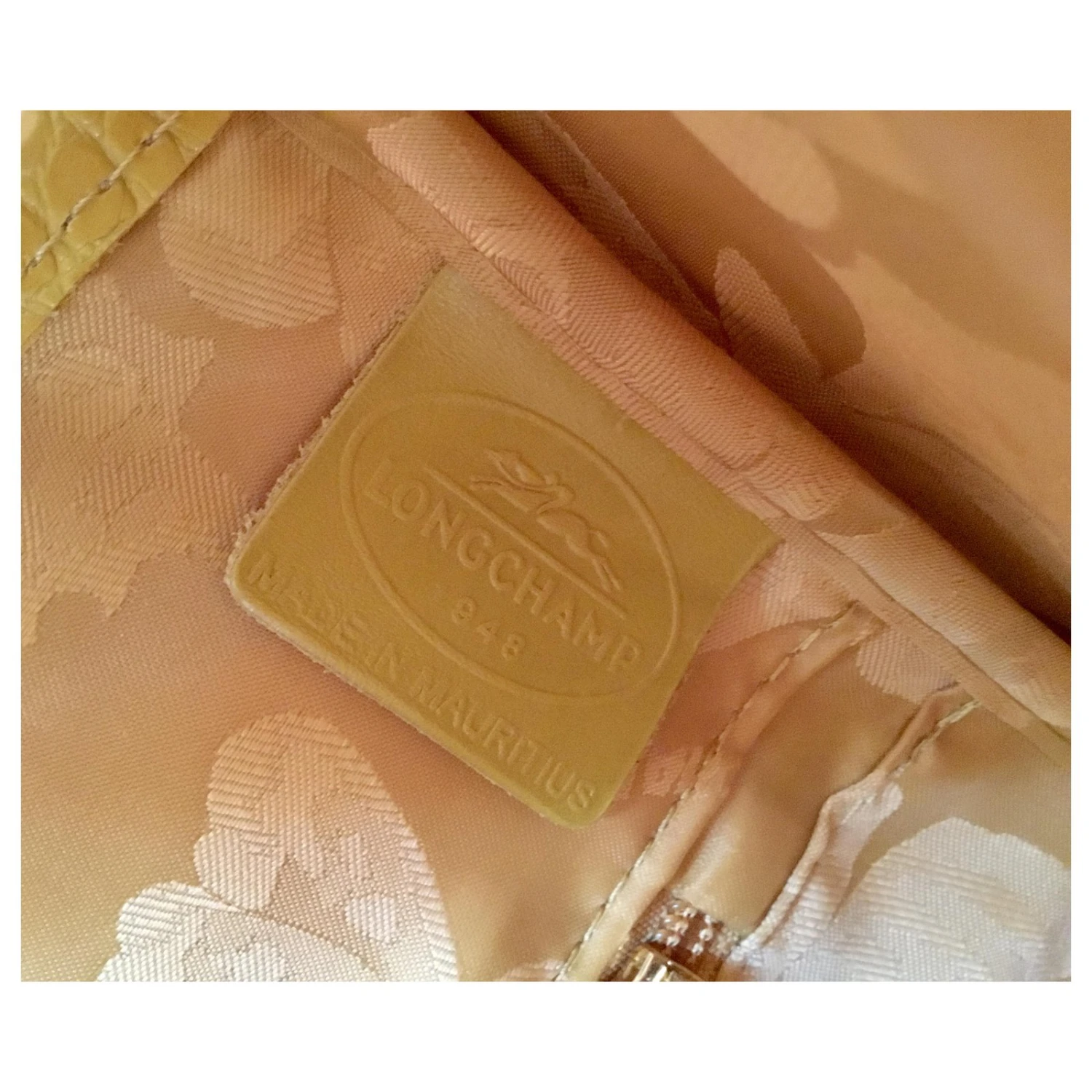 Longchamp SAC JAUNE ROSEAU EN CUIR DE VEAU FRAPPÉ CROCO 9 Longchamp SAC JAUNE ROSEAU EN CUIR DE VEAU FRAPPÉ CROCO – Image 7