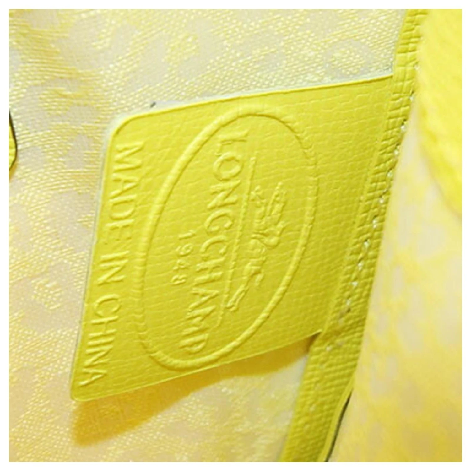 Longchamp Le Pliage Jaune 6 Longchamp Le Pliage Jaune – Image 4