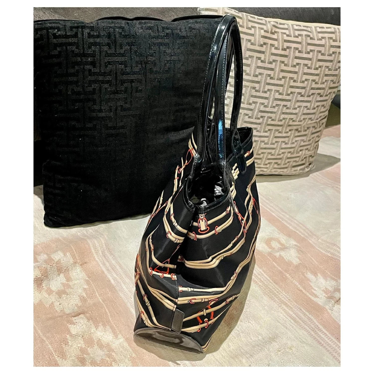 Roseau Authentique Originals Longchamp Rozo Sac Cabas Réversible Épaule Nylon X Ceinture En Cuir Motif Noir Dames 6 Roseau Authentique Originals Longchamp Rozo Sac Cabas Réversible Épaule Nylon X Ceinture En Cuir Motif Noir Dames – Image 4