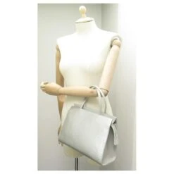 SAC A MAIN LONGCHAMP EN CUIR FACON PYTHON ARGENTE SILVER LEATHER HAND BAG Argenté -Style Mix Soldes 821095 3